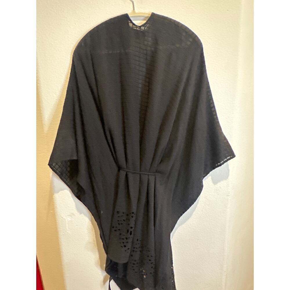 Anthropologie Kimono Black with eyelet details, one aize - Picture 8 of 9